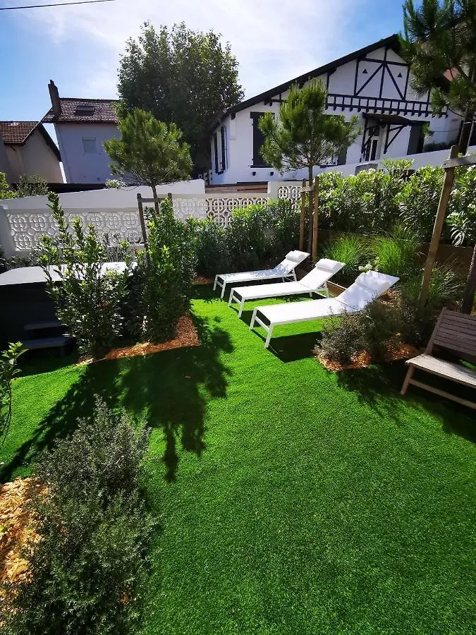 فندق مبيت وإفطار بياريتز Chambre D'Hotes Villa Bibicheri